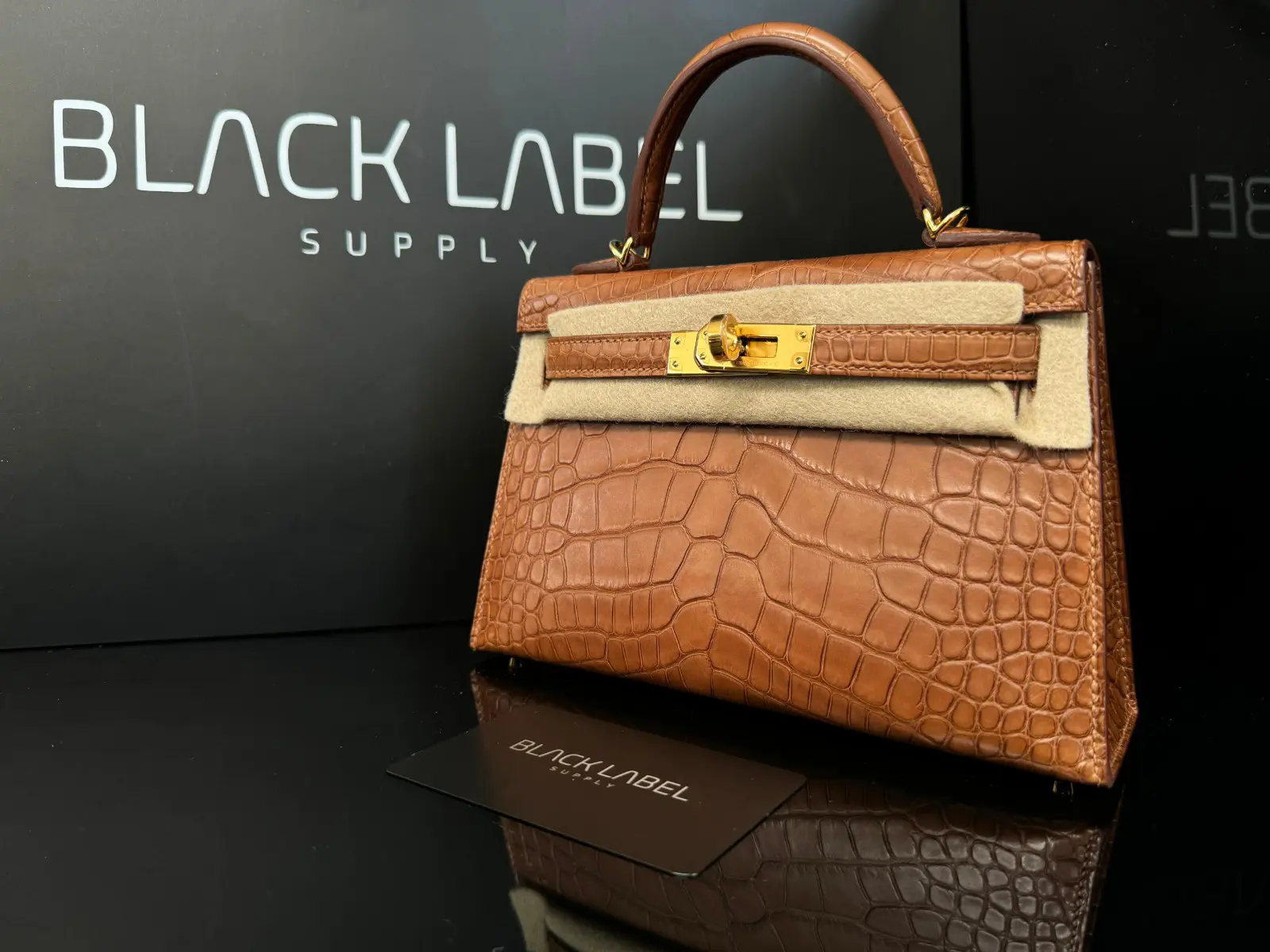 HERMES と BLACK LABEL CRESTBRIDGE Hermes Brown Croc Kelly - Blog - Black Label Supply